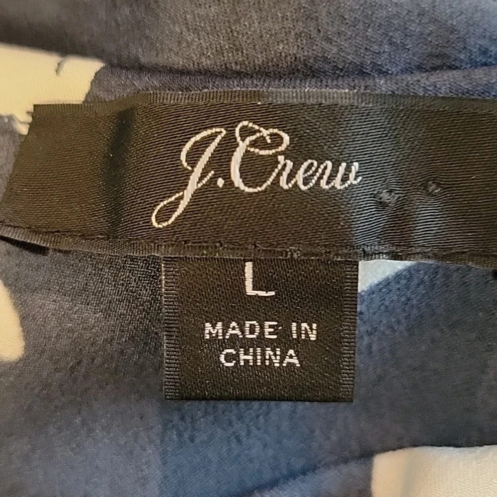 J CREW large pullover blouse blue with white abstract dots and ruffles - Picture 3 of 4